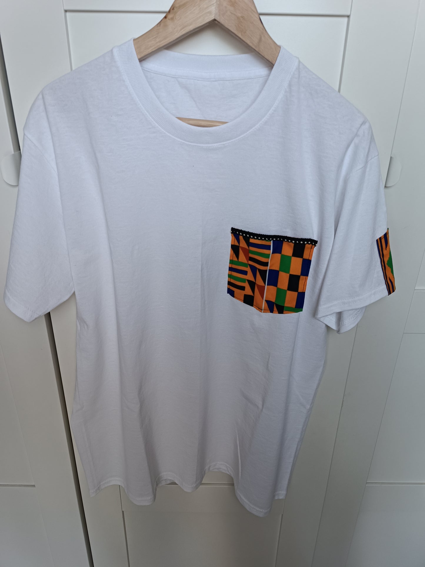 T-Shirt personnalisé original – Empiècement imprimé design, idée cadeau unique