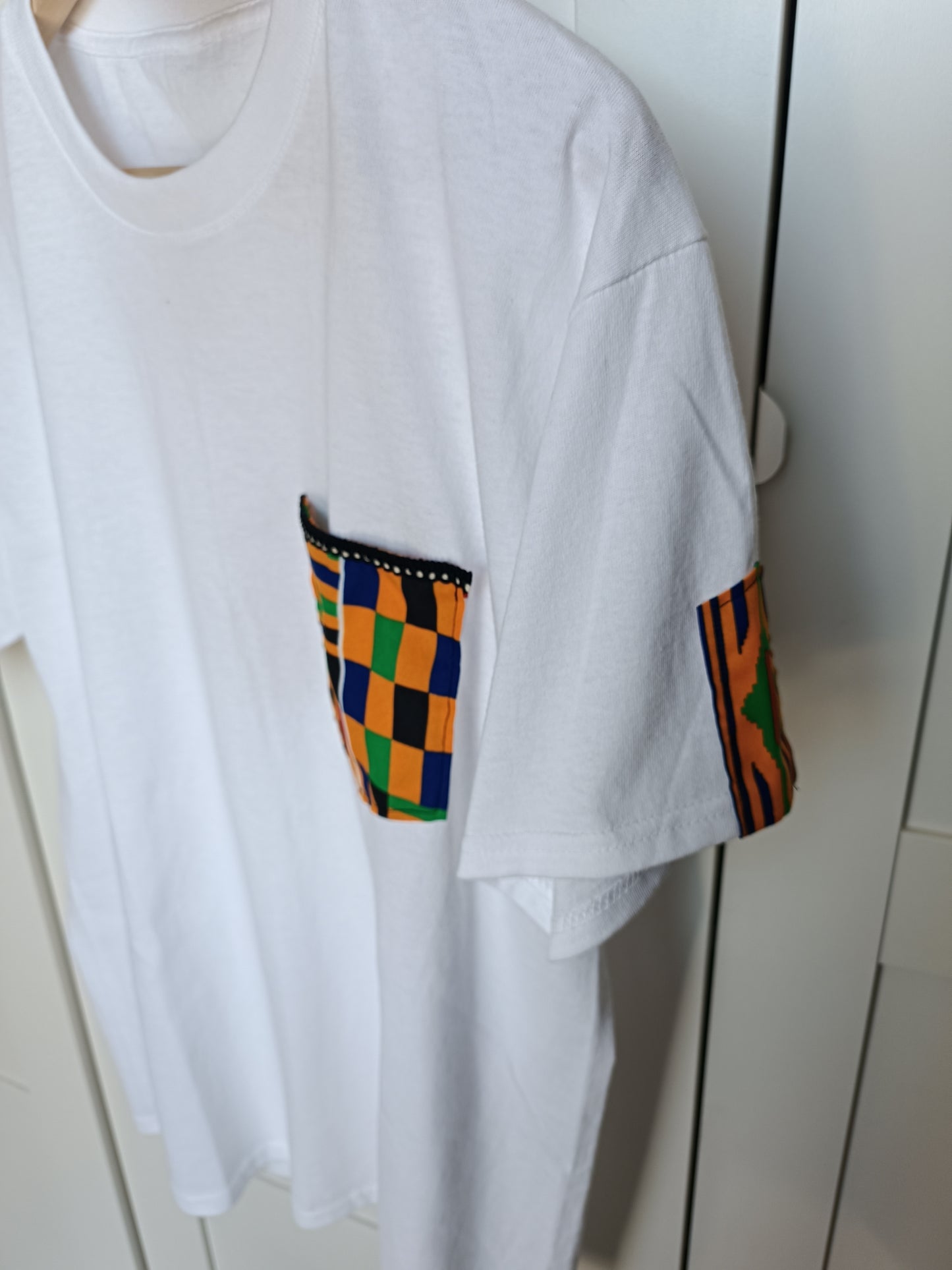 T-Shirt personnalisé original – Empiècement imprimé design, idée cadeau unique
