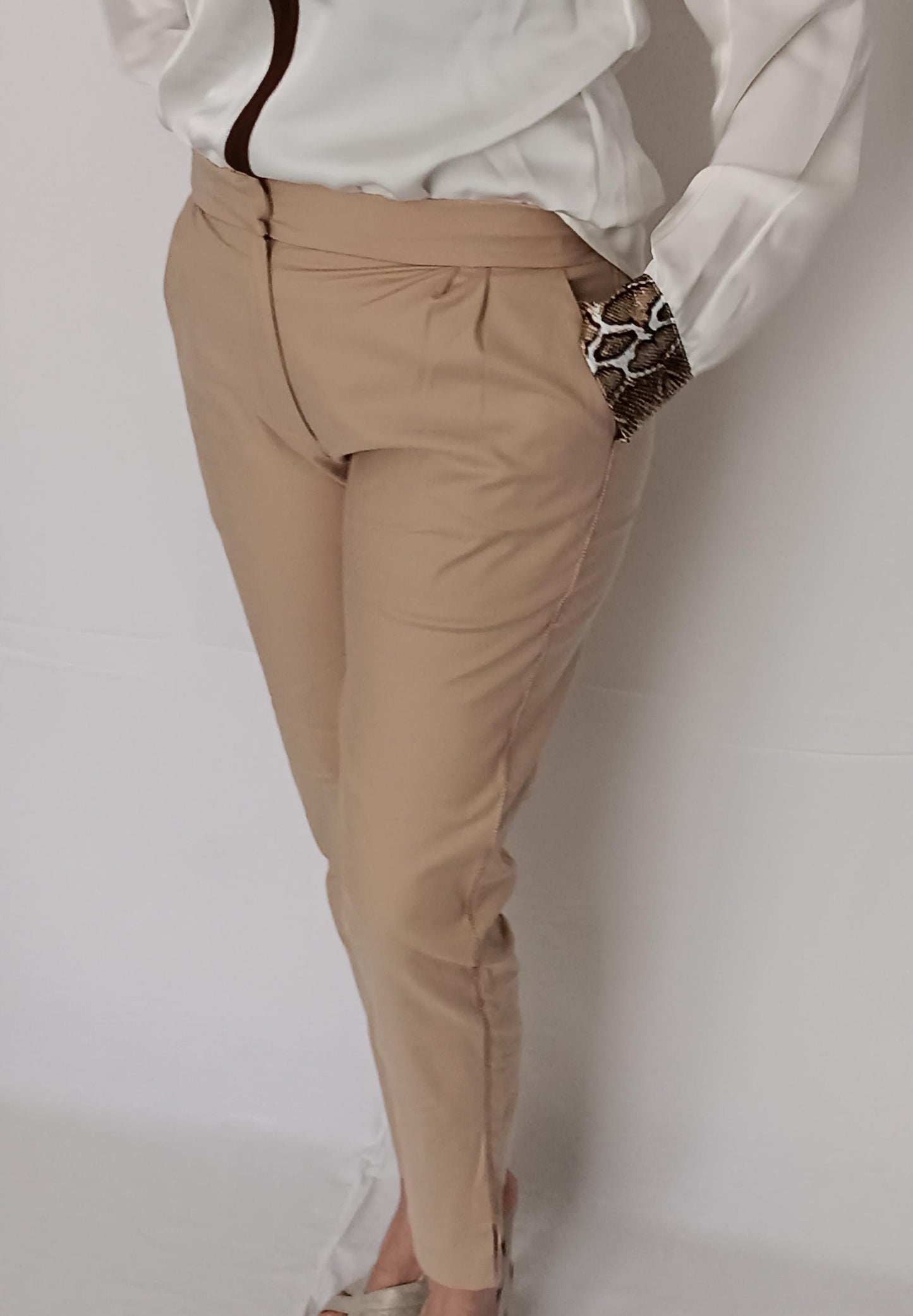 Pantalon beige taille haute longueur cheville