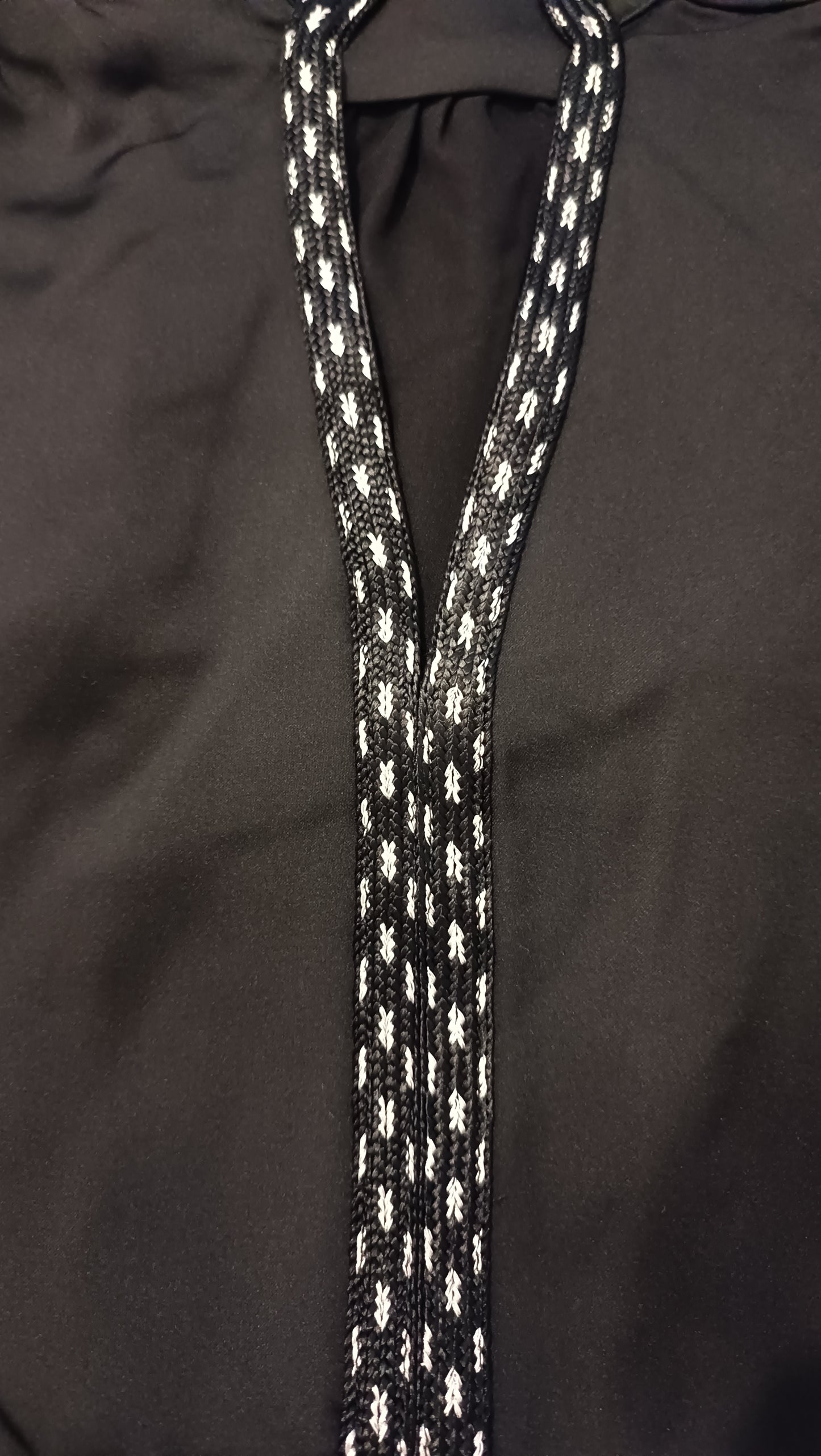 Blouse Élégante Moderne Avec Sfifa Marocaine Noire Imprimé Animal Poignets Bas Arrondi Dos Long Raffinée